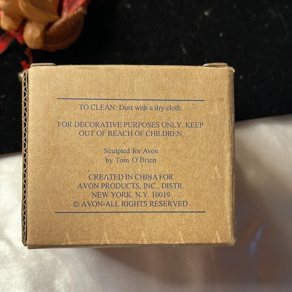 Avon Vintage Collectible “Family Friends Ornament Puppy” by Tom O’Brien for Avon